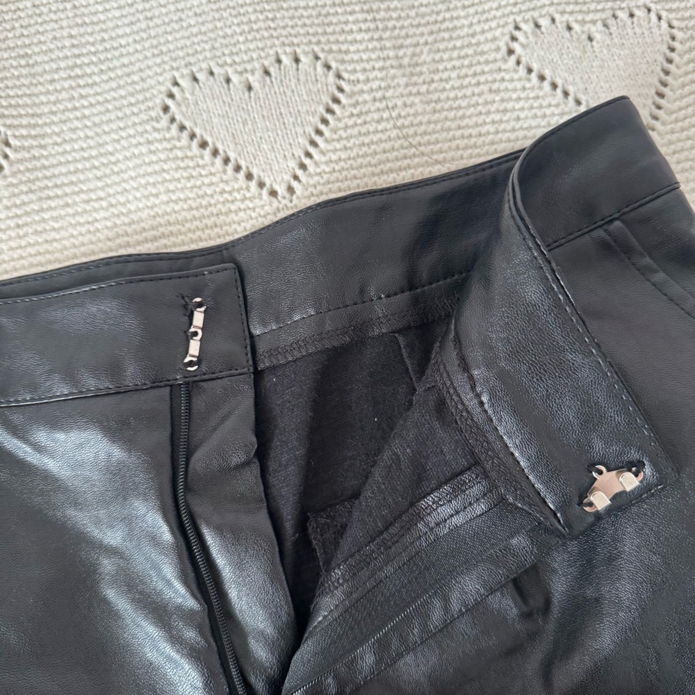 Black Faux Leather High Waisted Shorts - Picture 4 of 4